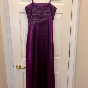 Alyce Paris Purple Sequined Bodice Prom Dress/Gown in size 10